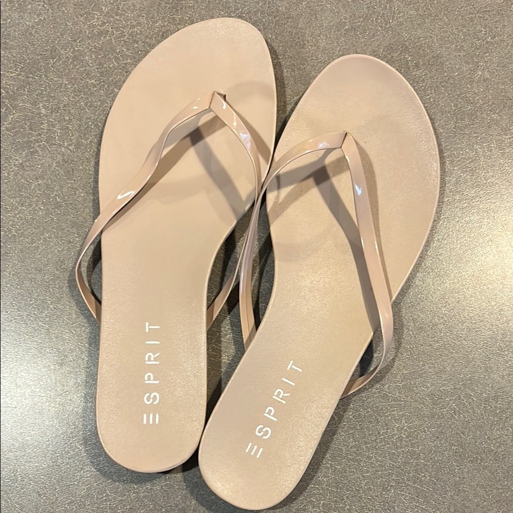 Esprit Women's Beige Flip Flops